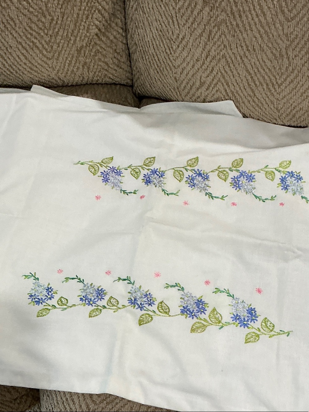 Two King sized embroidered muslin Dantrel Dan River Floral Pillowcases